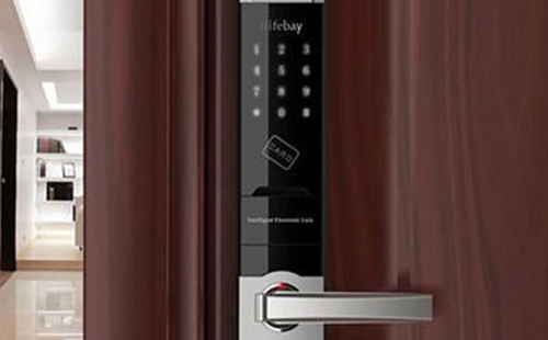 荊州汽車開鎖電話(上門修鎖電話)